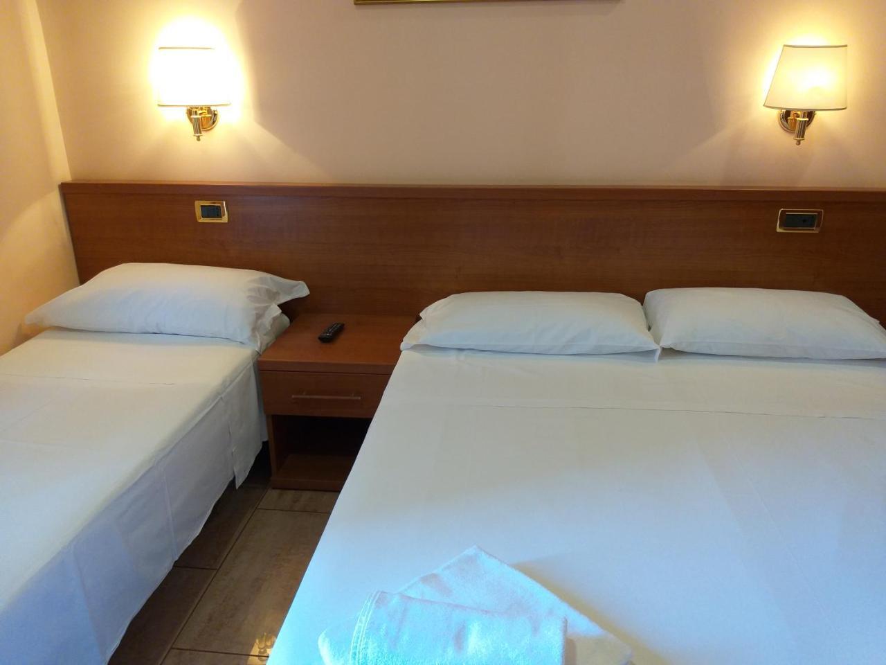 Alex City Inn III Roma Esterno foto